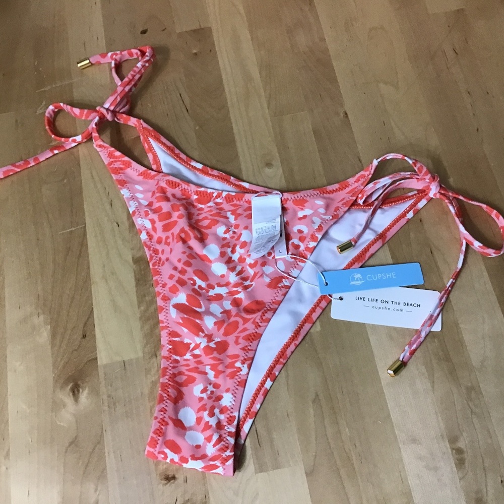 Cupshe Bikini Bottom Large